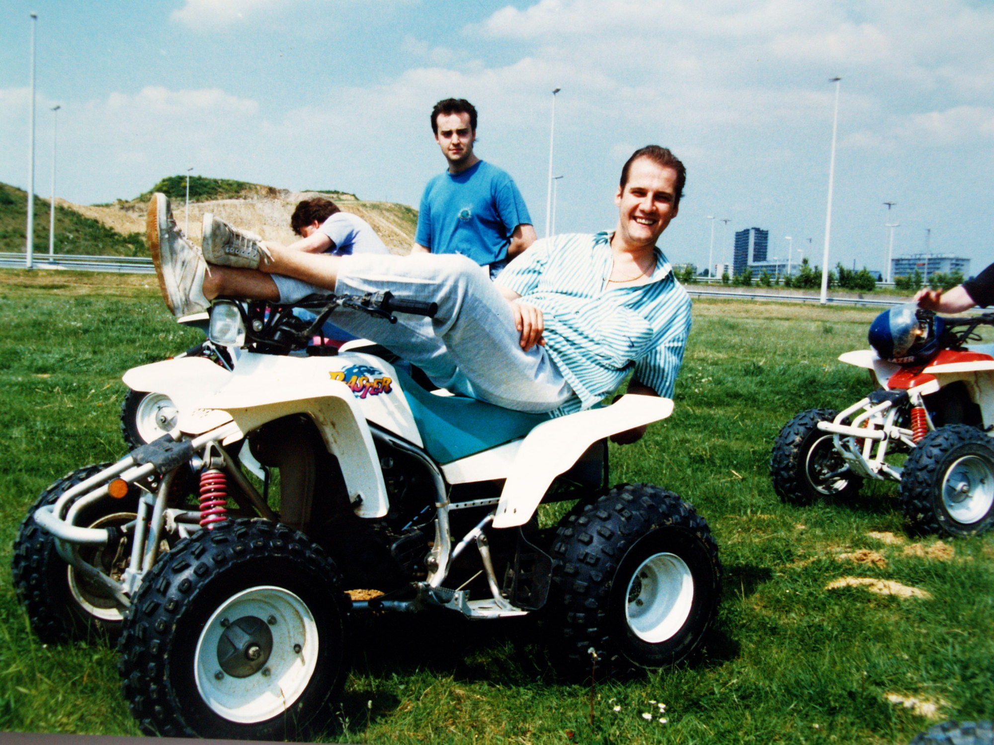 OLYMPUS DIGITAL CAMERA