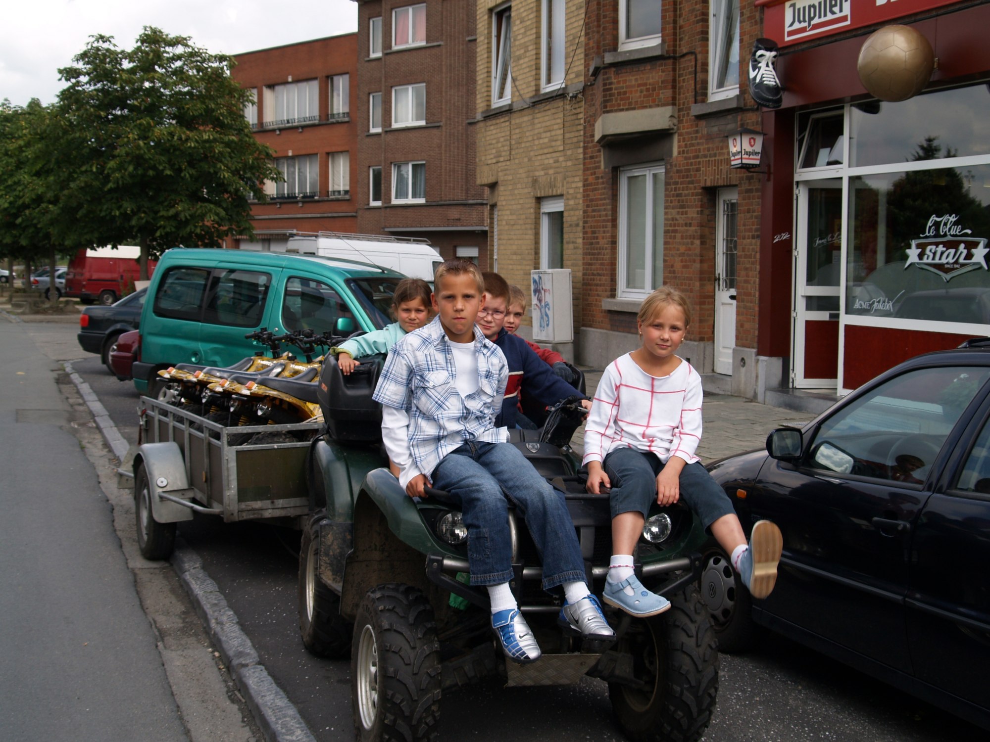 OLYMPUS DIGITAL CAMERA