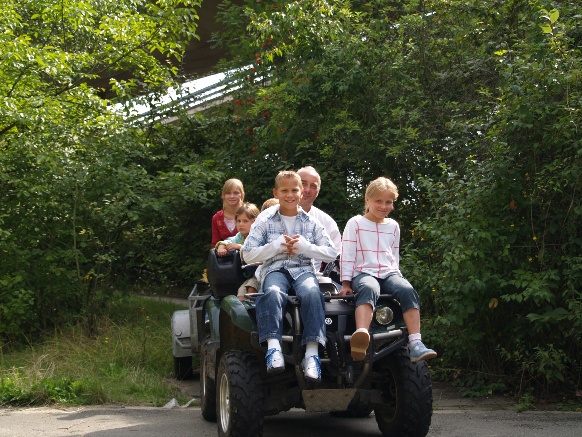 OLYMPUS DIGITAL CAMERA